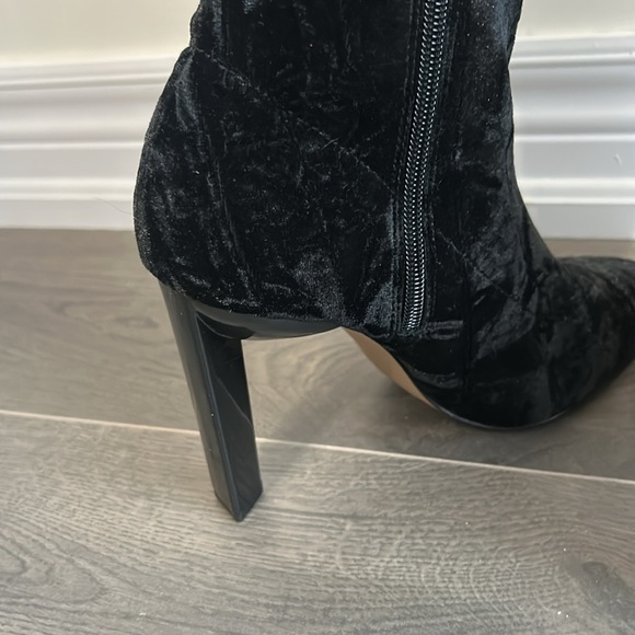Call It Spring Black Velvet Knee High Shiny Block Heel Boots Size 7 - Picture 11 of 17